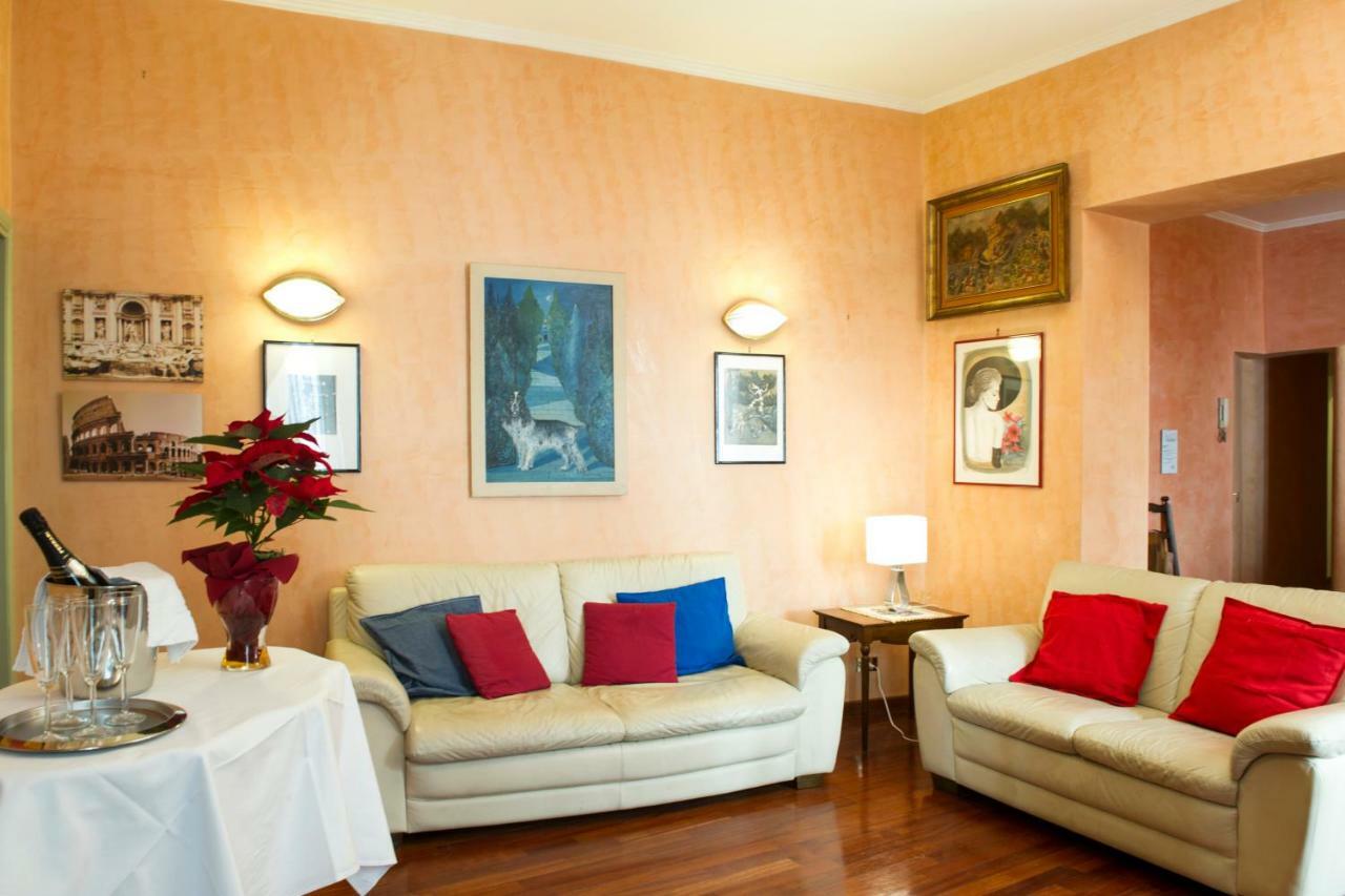 Gregoriana House - Appartamento Con Vista Su Roma 외부 사진
